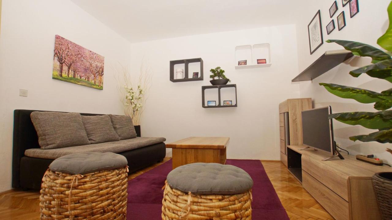 Luna 1 Porec Exterior photo