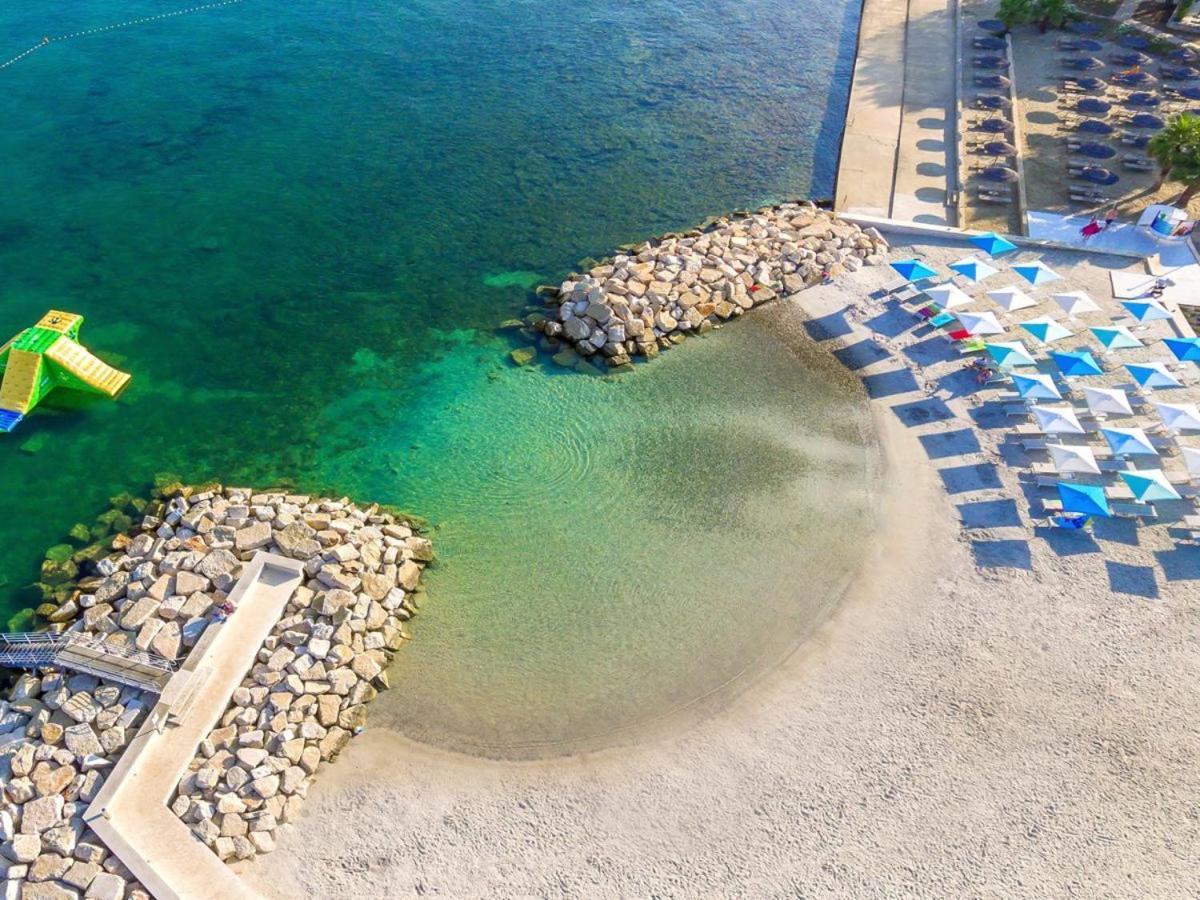 Luna 1 Porec Exterior photo
