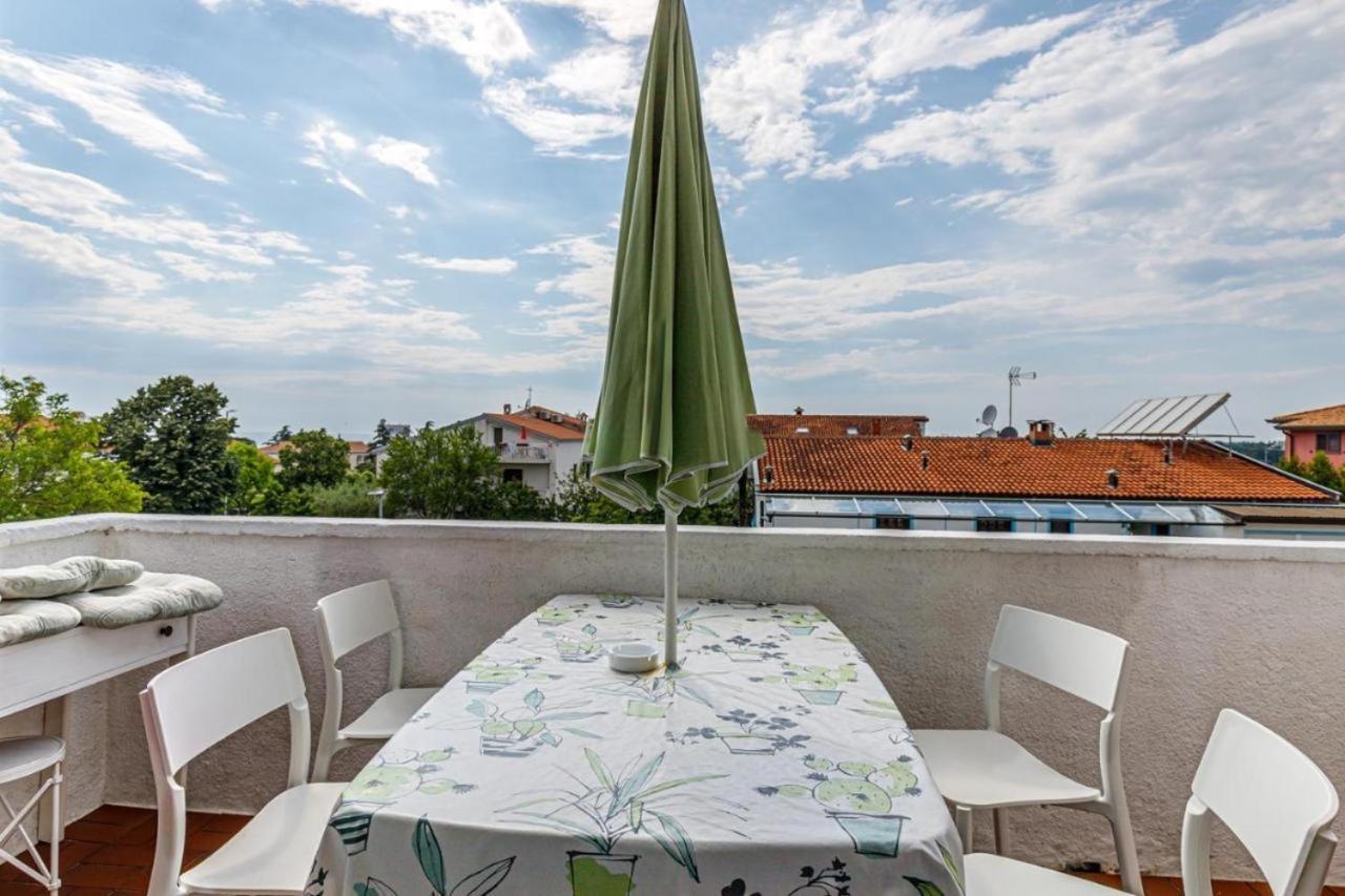 Luna 1 Porec Exterior photo